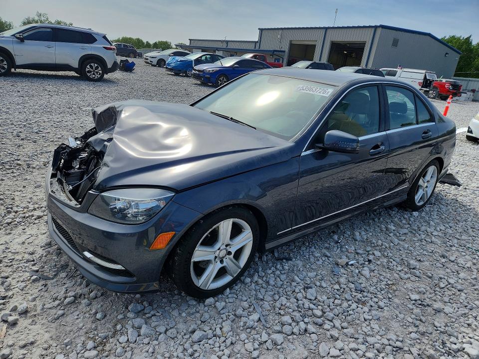 2011 Mercedes-benz C მანქანა იყიდება აუქციონზე, vin: WDDGF8BB0BR137809, აუქციონის ნომერი: 53963726
