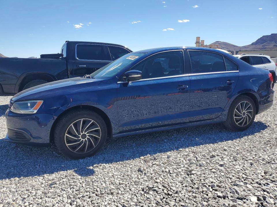 2013 Volkswagen Jetta მანქანა იყიდება აუქციონზე, vin: 3VWDP7AJ3DM213537, აუქციონის ნომერი: 53440966