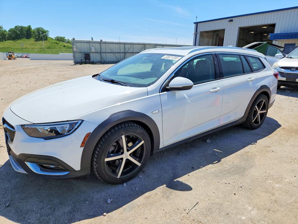 Auction sale of the 2018 Buick Regal Tourx, vin: W04GV8SX5J1149504, lot number: 53821206