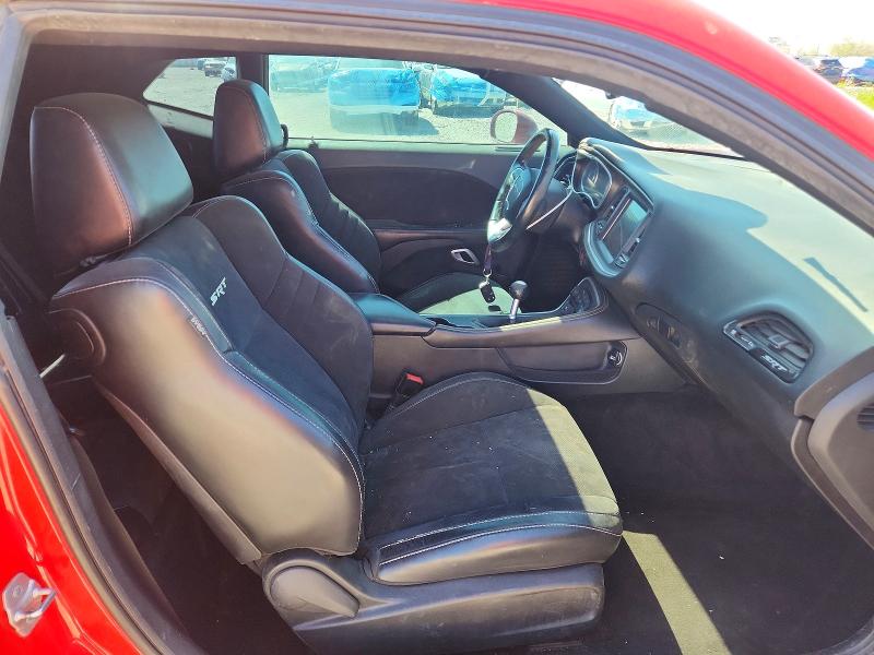 51858246 :رقم المزاد ، 2C3CDZDJ4FH869217 vin ، 2015 Dodge Challenger مزاد بيع