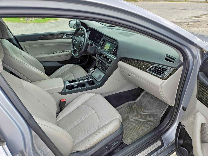 Продажа на аукционе авто 2017 Hyundai Sonata, vin: 5NPE34AF4HH497740, номер лота: 52913286