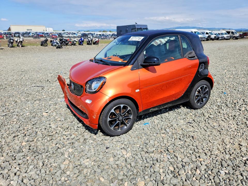 Aukcja sprzedaży 2016 Smart Fortwo, vin: WMEFJ5DA7GK051762, numer aukcji: 52711716