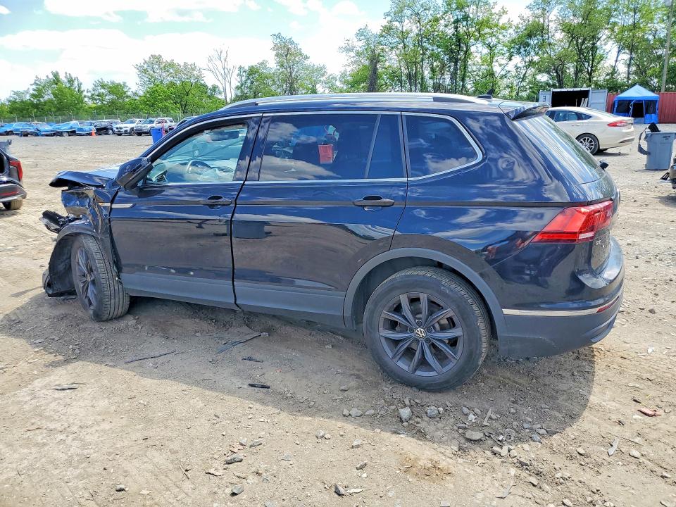 Продажа на аукционе авто 2022 Volkswagen Tiguan, vin: 3VV3B7AX1NM062718, номер лота: 53079126