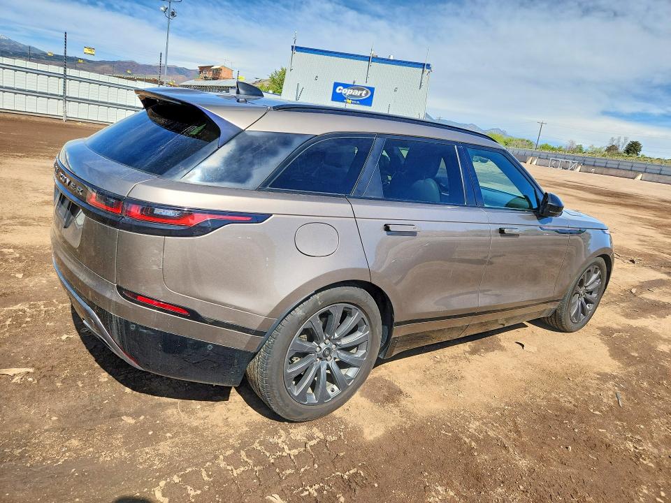 52731136 :رقم المزاد ، SALYL2RV2JA747754 vin ، 2018 Land Rover Range Rover Velar مزاد بيع
