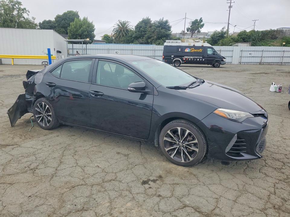 Продажа на аукционе авто 2018 Toyota Corolla, vin: 2T1BURHE6JC078128, номер лота: 53427376