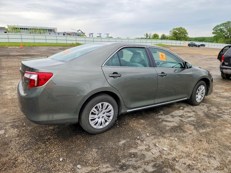 54070896 :رقم المزاد ، 4T1BF1FK1EU788997 vin ، 2014 Toyota Camry مزاد بيع