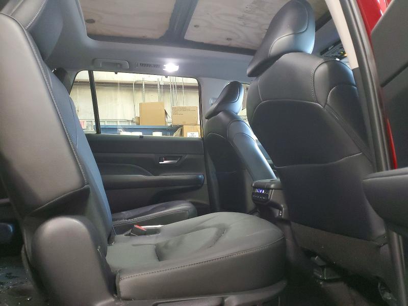 Продажа на аукционе авто 2024 Toyota Grand Highlander, vin: 5TDAAAB54RS006247, номер лота: 52569696