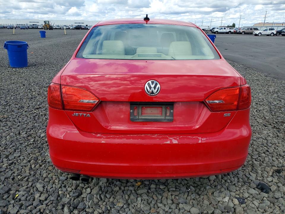 53325686 :رقم المزاد ، 3VWD07AJ0EM432834 vin ، 2014 Volkswagen Jetta مزاد بيع