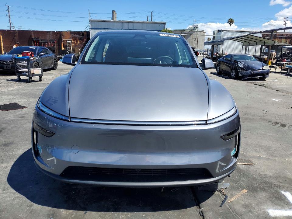 2026 Tesla Model Y მანქანა იყიდება აუქციონზე, vin: 7SAYGDEE1TF327669, აუქციონის ნომერი: 55621046