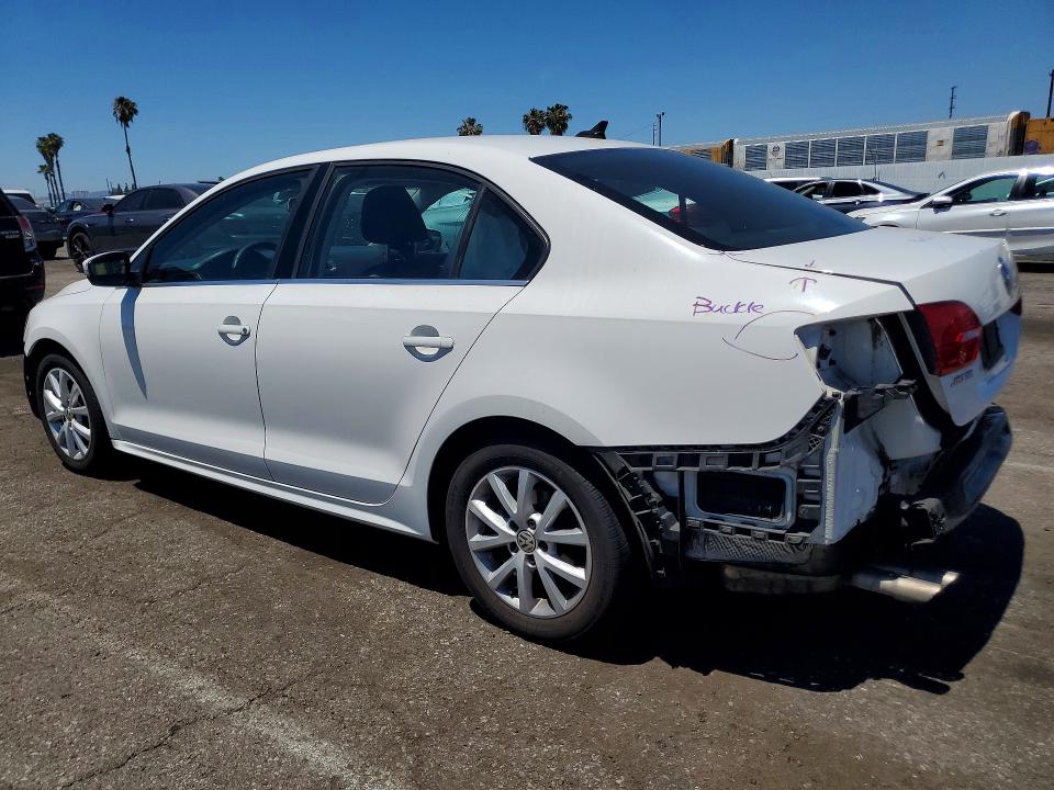 53122686 :رقم المزاد ، 3VWDP7AJ3DM409235 vin ، 2013 Volkswagen Jetta مزاد بيع