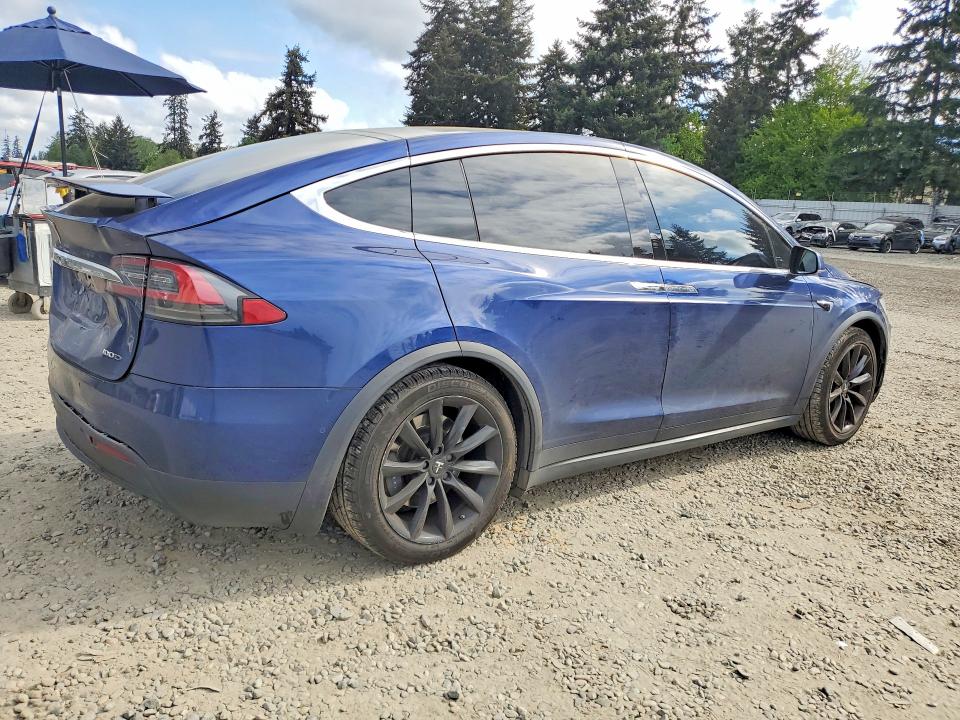 Продаж на аукціоні авто 2018 Tesla Model X, vin: 5YJXCBE23JF136198, номер лоту: 52579336