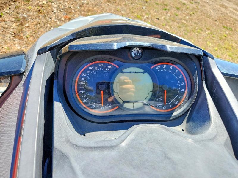 53043526 :رقم المزاد ، YDV13552C818 vin ، 2004 Sea Doo Rtx-x مزاد بيع