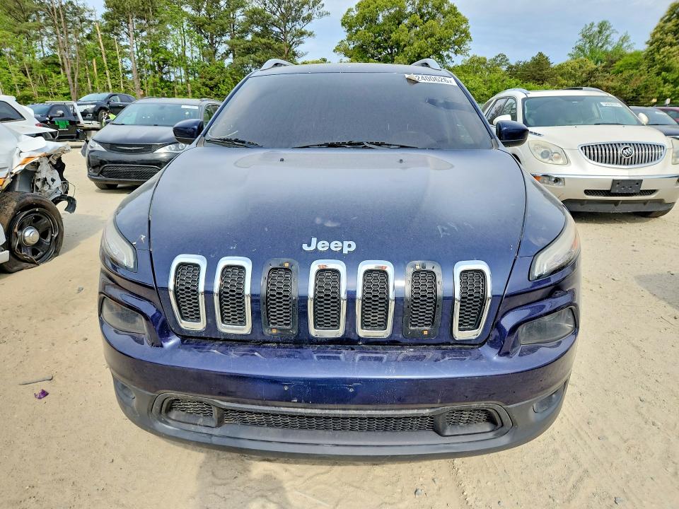 52400626 :رقم المزاد ، 1C4PJLCSXFW720390 vin ، 2015 Jeep Cherokee مزاد بيع