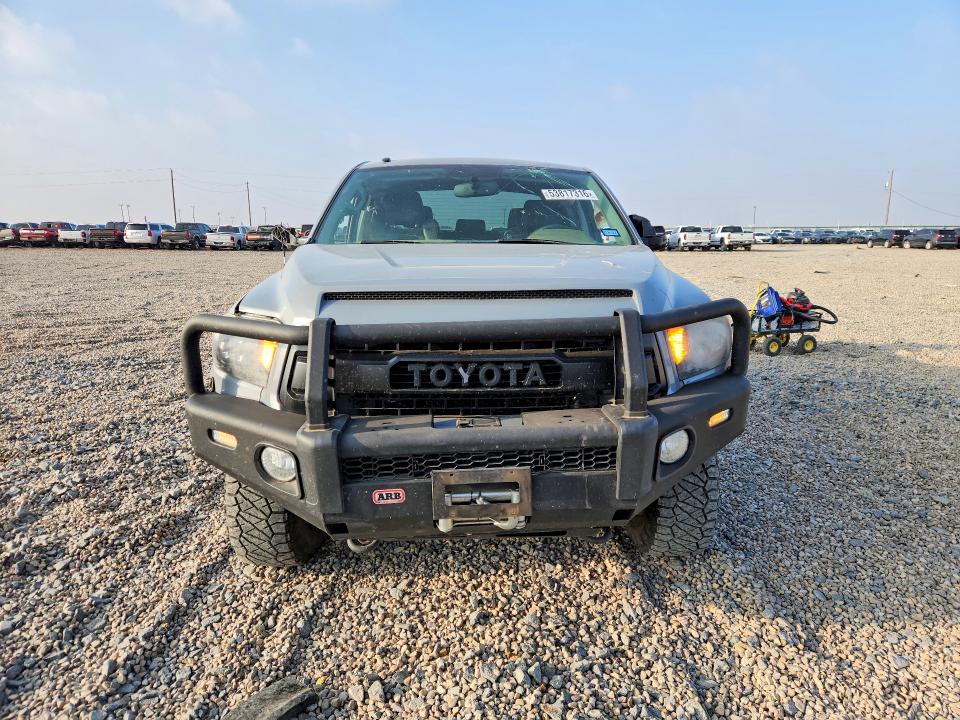Aukcja sprzedaży 2017 Toyota Tundra, vin: 5TFDW5F10HX667683, numer aukcji: 53817316