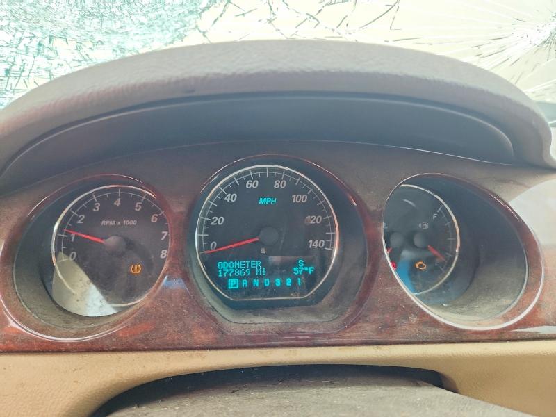 53924276 :رقم المزاد ، 1G4HP57288U142034 vin ، 2008 Buick Lucerne مزاد بيع