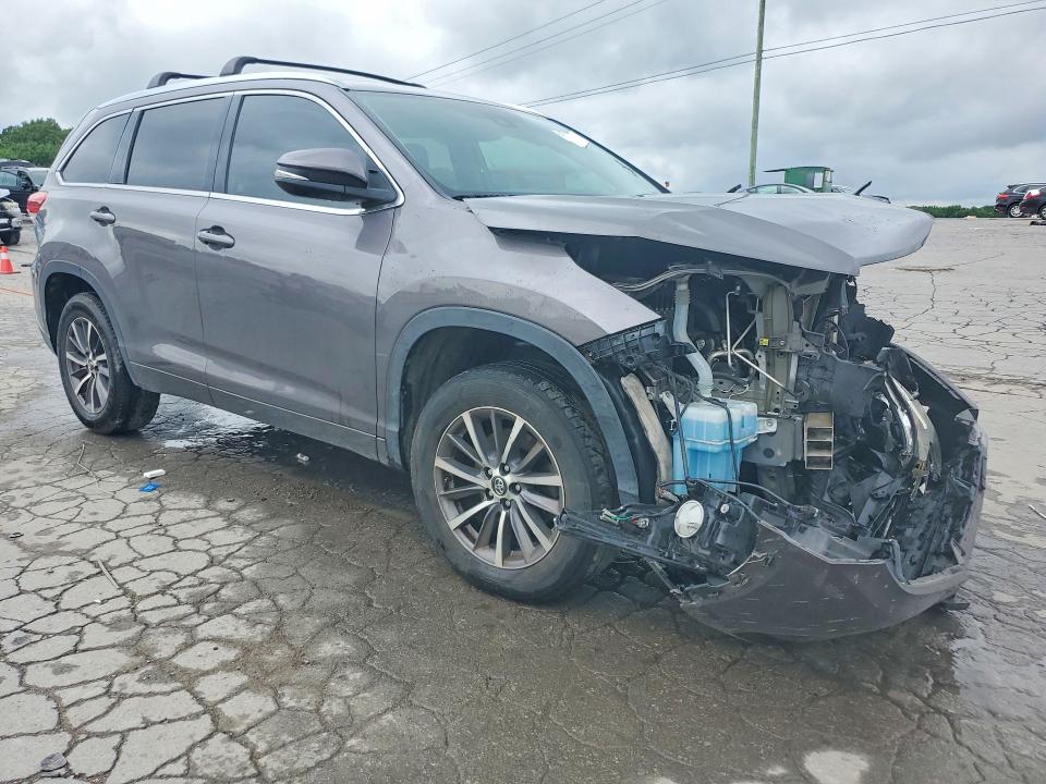 54434836 :رقم المزاد ، 5TDKZRFH0JS532752 vin ، 2018 Toyota Highlander مزاد بيع