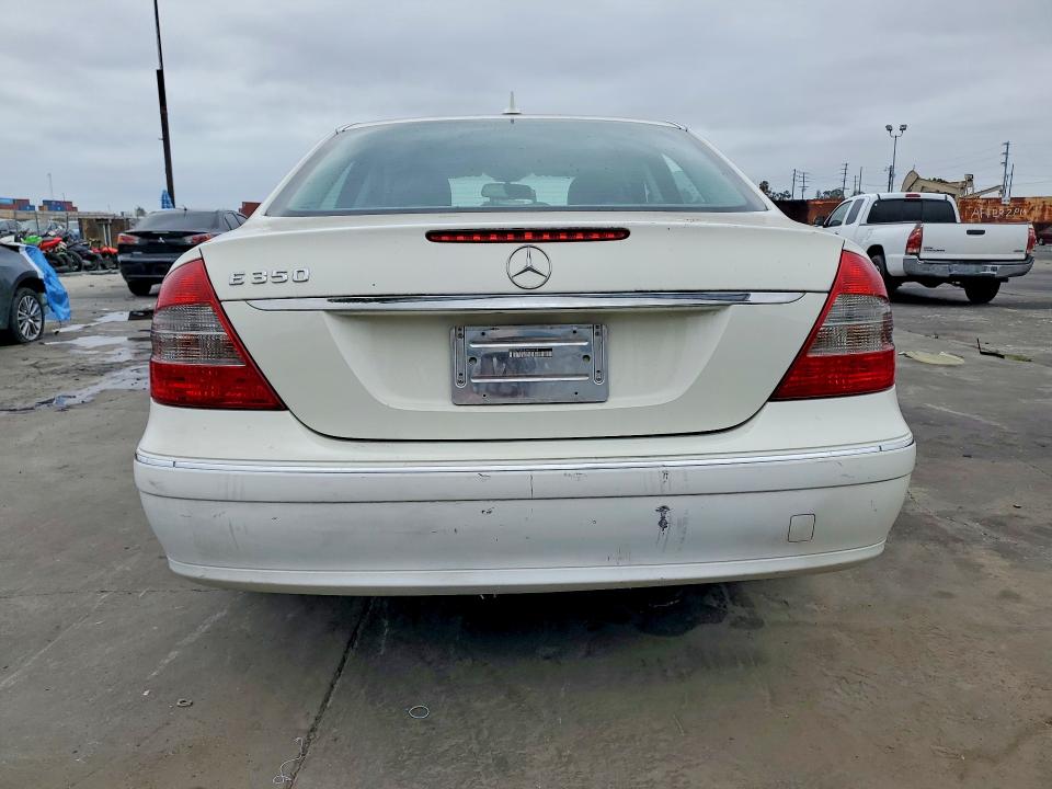 Продажа на аукционе авто 2007 Mercedes-benz E, vin: WDBUF56X97B079019, номер лота: 53765886