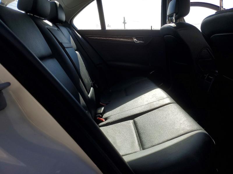 51299946 :رقم المزاد ، WDDGF54X79F241801 vin ، 2009 Mercedes-benz C مزاد بيع