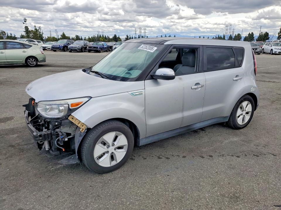 Auction sale of the 2016 Kia Soul Ev, vin: KNDJX3AE9G7014797, lot number: 52352006