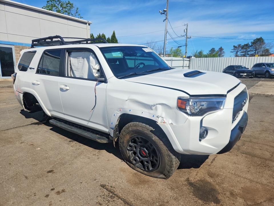 52812696 :رقم المزاد ، JTELU5JR0R6275725 vin ، 2024 Toyota 4runner مزاد بيع