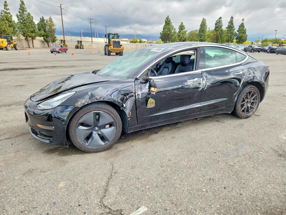 52390906 :رقم المزاد ، 5YJ3E1EA8KF306700 vin ، 2019 Tesla Model 3 مزاد بيع