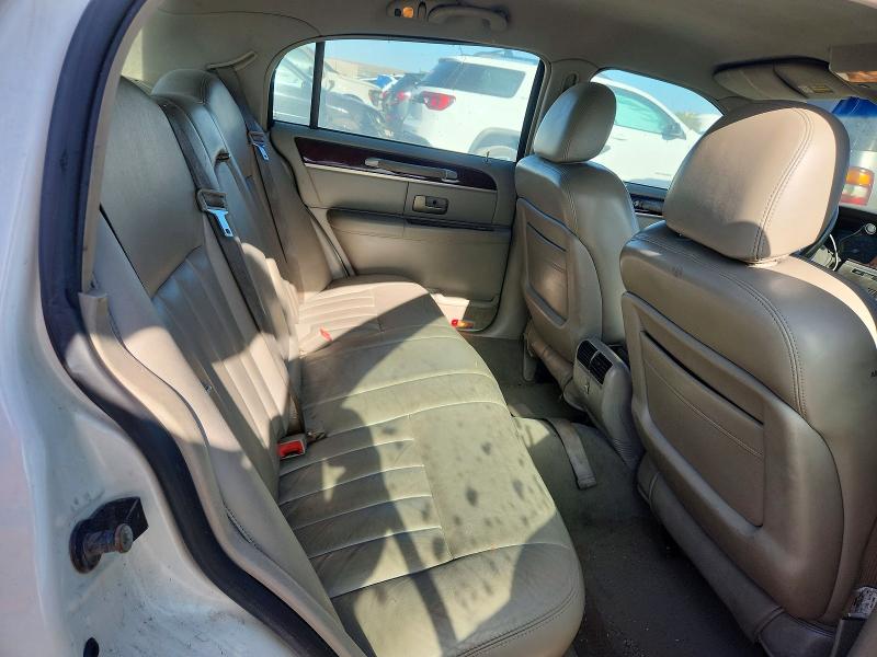 Auction sale of the 2003 Lincoln Town Car, vin: 1LNHM81W63Y667181, lot number: 55230826