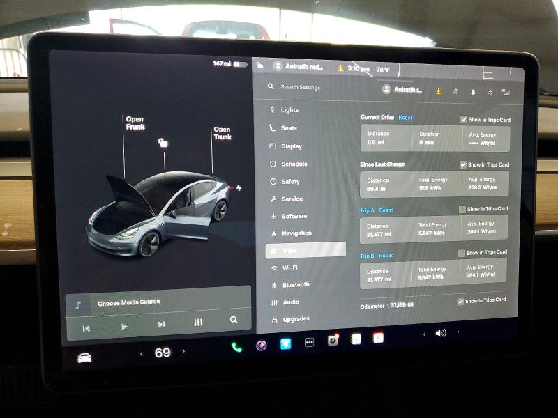 Продажа на аукционе авто 2021 Tesla Model 3, vin: 5YJ3E1EB5MF979696, номер лота: 52160936