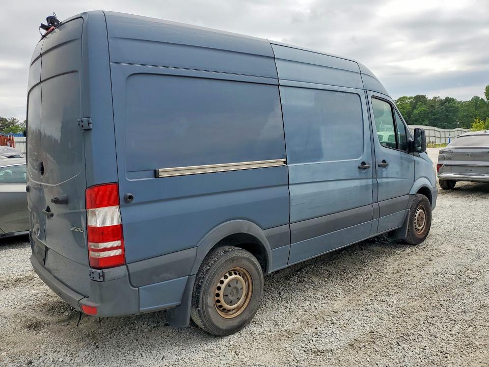 2018 Mercedes Benz Sprinter მანქანა იყიდება აუქციონზე, vin: WD3PE7CD3JP647096, აუქციონის ნომერი: 52365176