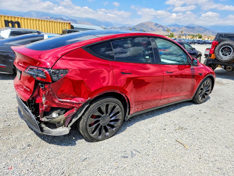 55452056 :رقم المزاد ، 7SAYGDEF0NF342742 vin ، 2022 Tesla Model Y مزاد بيع
