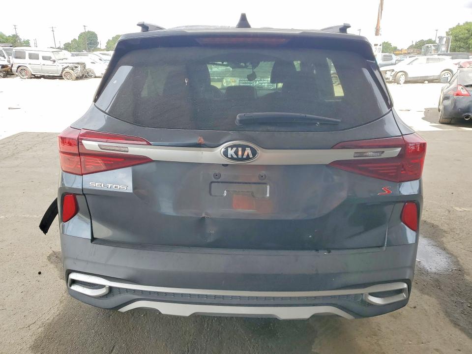 55032216 :رقم المزاد ، KNDEU2AA1M7141329 vin ، 2021 Kia Seltos مزاد بيع
