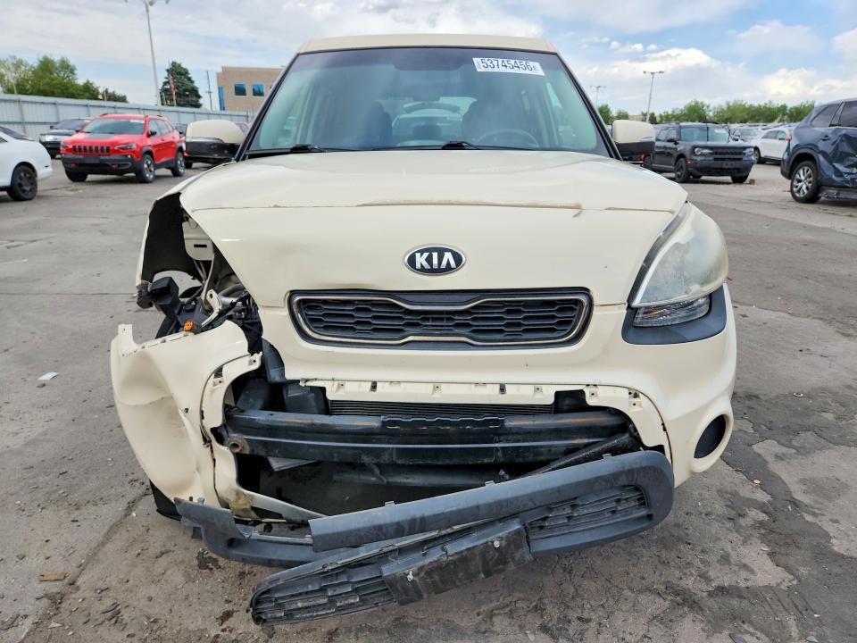 2013 Kia Soul მანქანა იყიდება აუქციონზე, vin: KNDJT2A67D7513642, აუქციონის ნომერი: 53745456