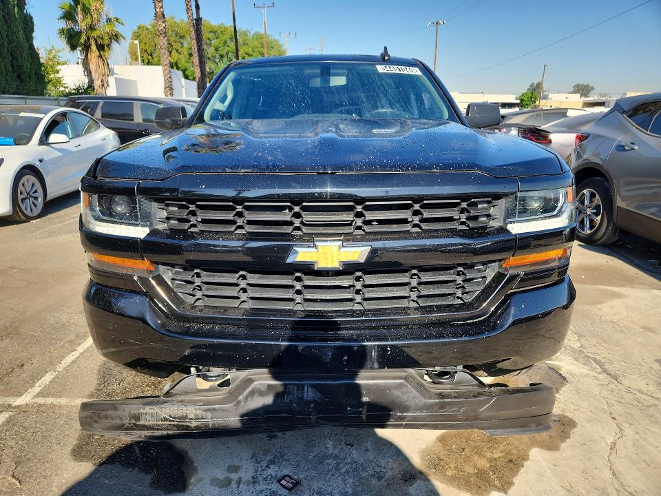Продажа на аукционе авто 2018 Chevrolet Silverado, vin: 1GCRCPEH0JZ123848, номер лота: 54451046