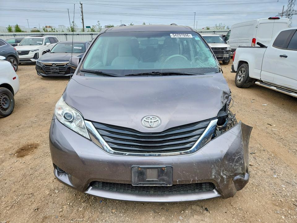 54297056 :رقم المزاد ، 5TDKK3DC9ES429859 vin ، 2014 Toyota Sienna مزاد بيع