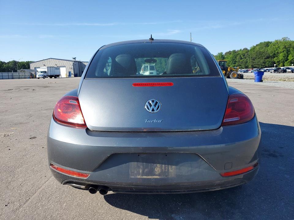 50103686 :رقم المزاد ، 3VWF17ATXHM615704 vin ، 2017 Volkswagen Beetle مزاد بيع