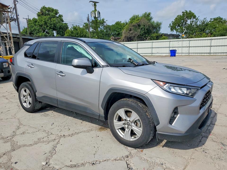 Продажа на аукционе авто 2021 Toyota Rav4, vin: 2T3W1RFV6MC126770, номер лота: 54947216