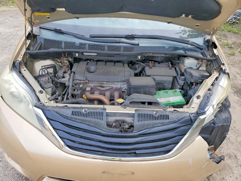 51625906 :رقم المزاد ، 5TDKA3DC9BS001269 vin ، 2011 Toyota Sienna مزاد بيع