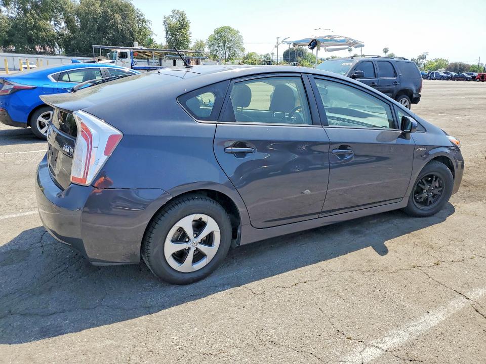 2015 Toyota Prius მანქანა იყიდება აუქციონზე, vin: JTDKN3DUXF0447047, აუქციონის ნომერი: 53653246
