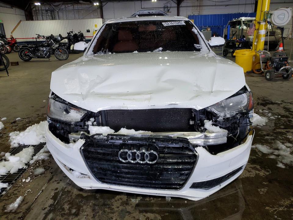 52161526 :رقم المزاد ، WAUEFAFL7FN000923 vin ، 2015 Audi A4 مزاد بيع