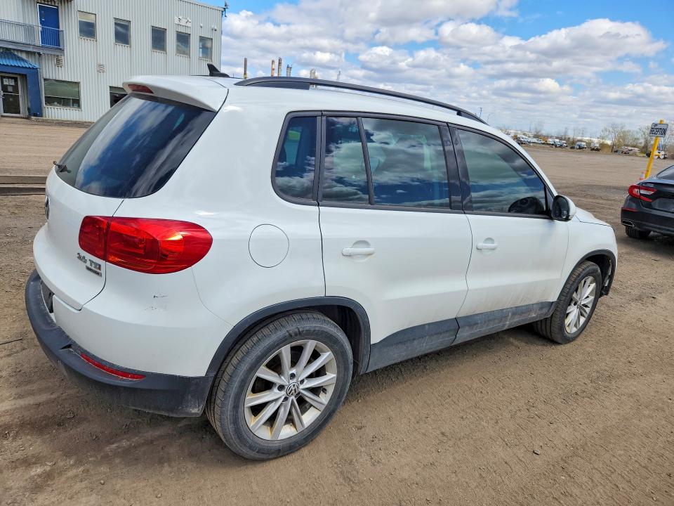 2015 Volkswagen Tiguan მანქანა იყიდება აუქციონზე, vin: WVGJV7AX2FW608811, აუქციონის ნომერი: 53379496