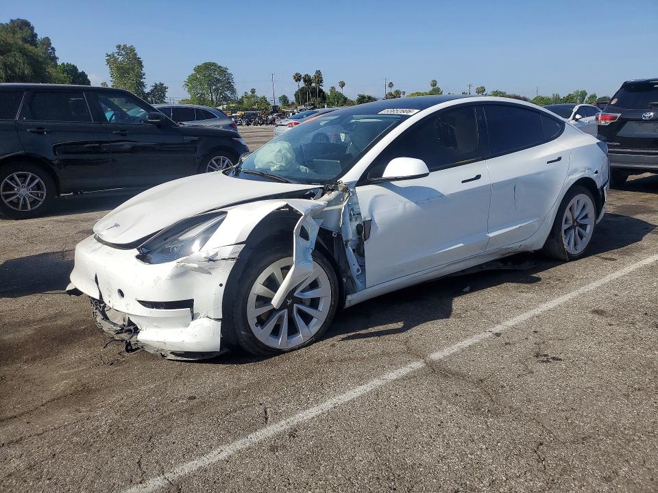 Продажа на аукционе авто 2022 Tesla Model 3, vin: 5YJ3E1EB3NF211295, номер лота: 53852806