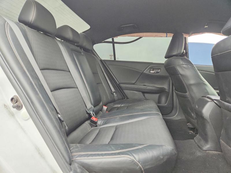 Продажа на аукционе авто 2017 Honda Accord, vin: 1HGCR2F53HA002995, номер лота: 55167956