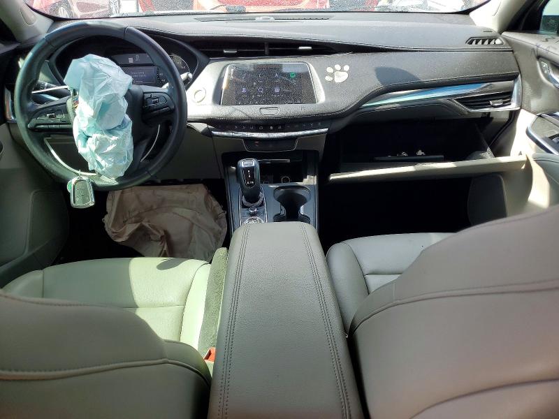 54397526 :رقم المزاد ، 1GYAZAR49KF100937 vin ، 2019 Cadillac Xt4 مزاد بيع