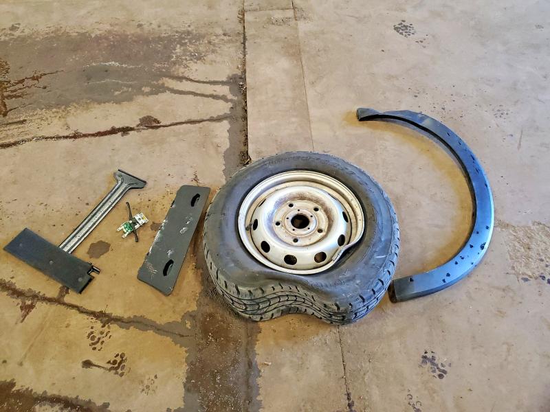 54311346 :رقم المزاد ، 1FTYE1ZM6KKB43977 vin ، 2019 Ford Transit مزاد بيع