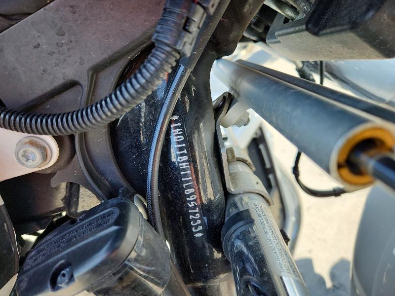 55298086 :رقم المزاد ، 1HD1TBH11LB957233 vin ، 2020 Harley Davidson Flhtcutgse مزاد بيع