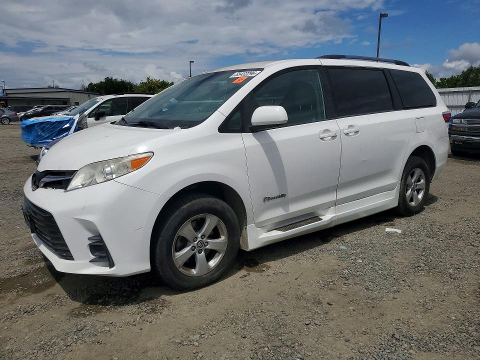 Auction sale of the 2019 Toyota Sienna, vin: 5TDKZ3DC2KS013160, lot number: 55432296