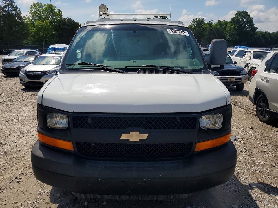 55216706 :رقم المزاد ، 1GB0G2CG1F1276064 vin ، 2015 Chevrolet 3500 مزاد بيع