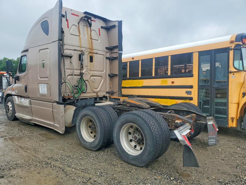 55173826 :رقم المزاد ، 3AKGGLD54GSBT5749 vin ، 2016 Freightliner Cascadia 125 مزاد بيع
