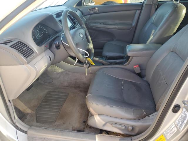 54436386 :رقم المزاد ، 4T1BF30K02U016555 vin ، 2002 Toyota Camry مزاد بيع
