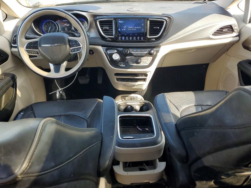 51082056 :رقم المزاد ، 2C4RC1GG8HR744518 vin ، 2017 Chrysler Pacifica مزاد بيع