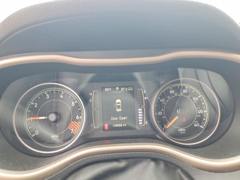 53971206 :رقم المزاد ، 1C4PJLCB0FW683706 vin ، 2015 Jeep Cherokee مزاد بيع